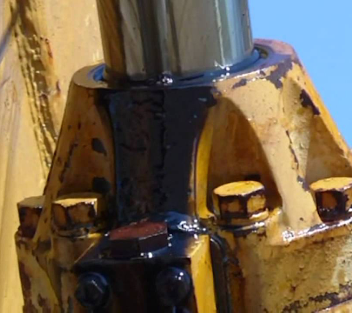 Come si può risolvere il problema della perdita di olio del cilindro idraulico?