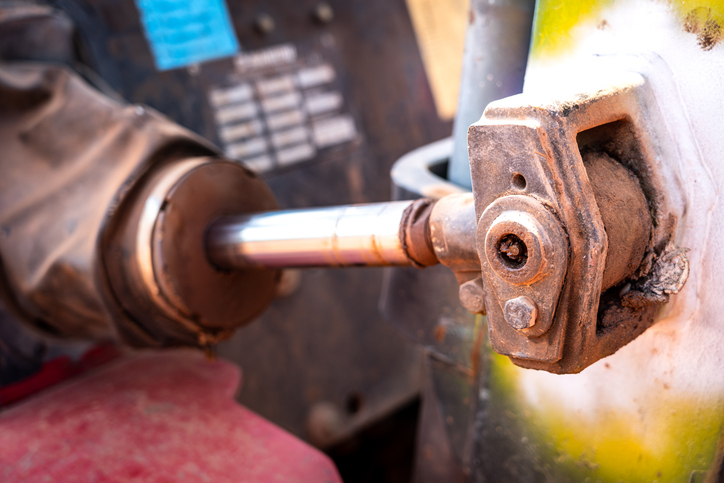 Come affrontano i cilindri idraulici gli ambienti di installazione complessi?